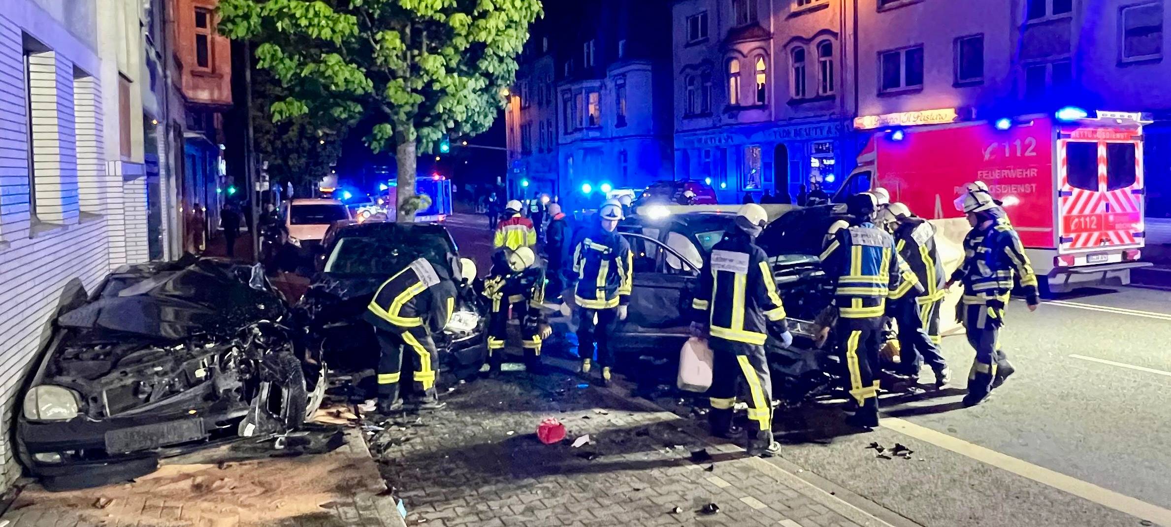 Bochum: Schwerer Verkehrsunfall auf Herner Straße