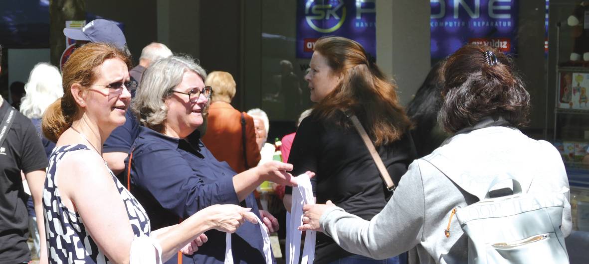 "Bänke raus" in Bochum-Langendreer