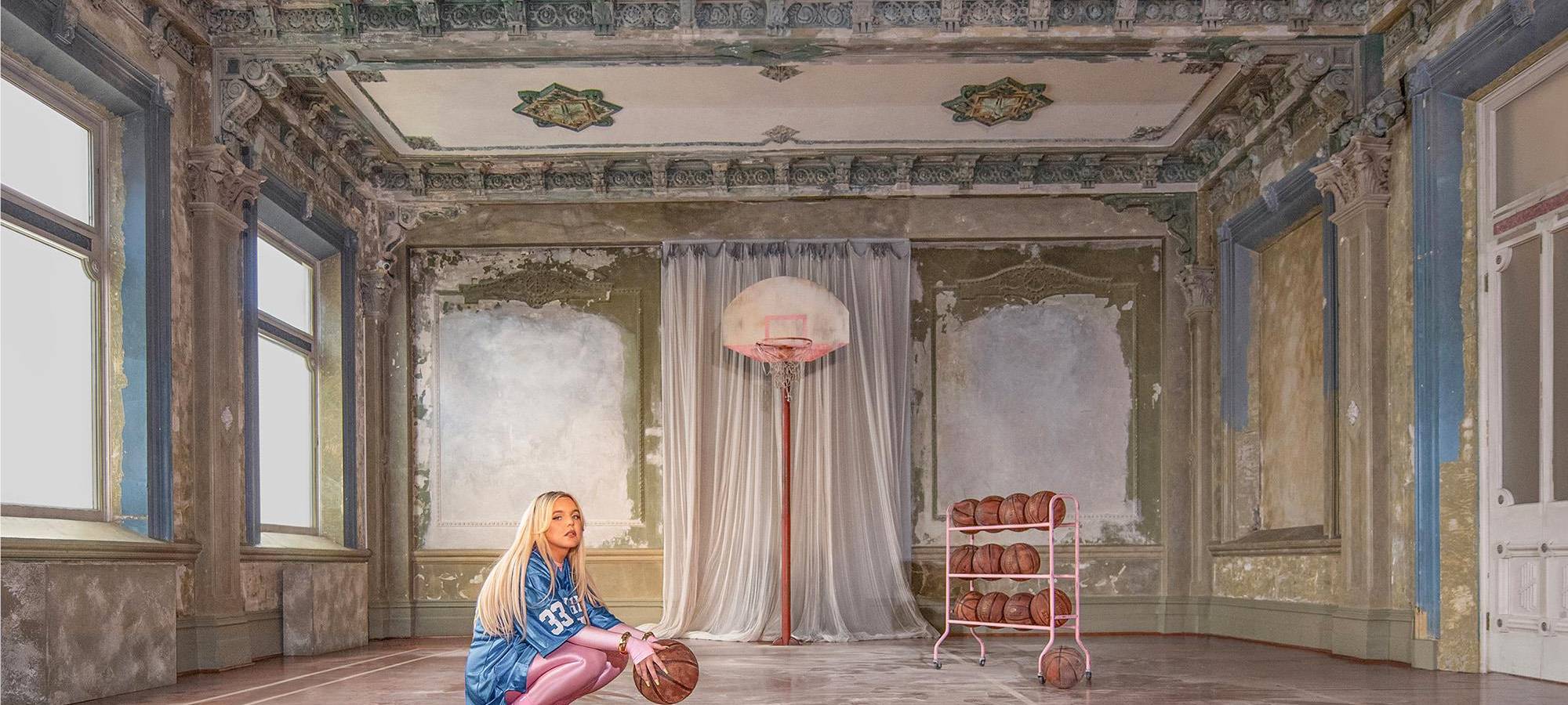 Album der Woche: Tones And I - Beautifully Ordinary