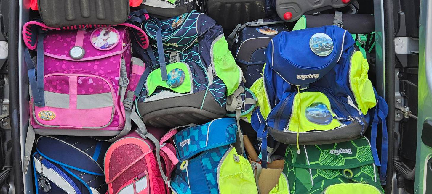 Caritas verteilt Starter-Sets für I-Dötzchen in Bochum