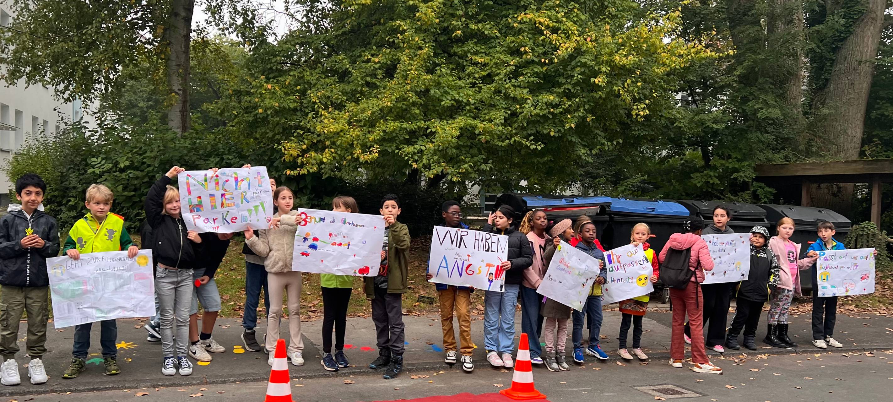 Roter Teppich vor der Sonnenschule in Bochum-Weitmar