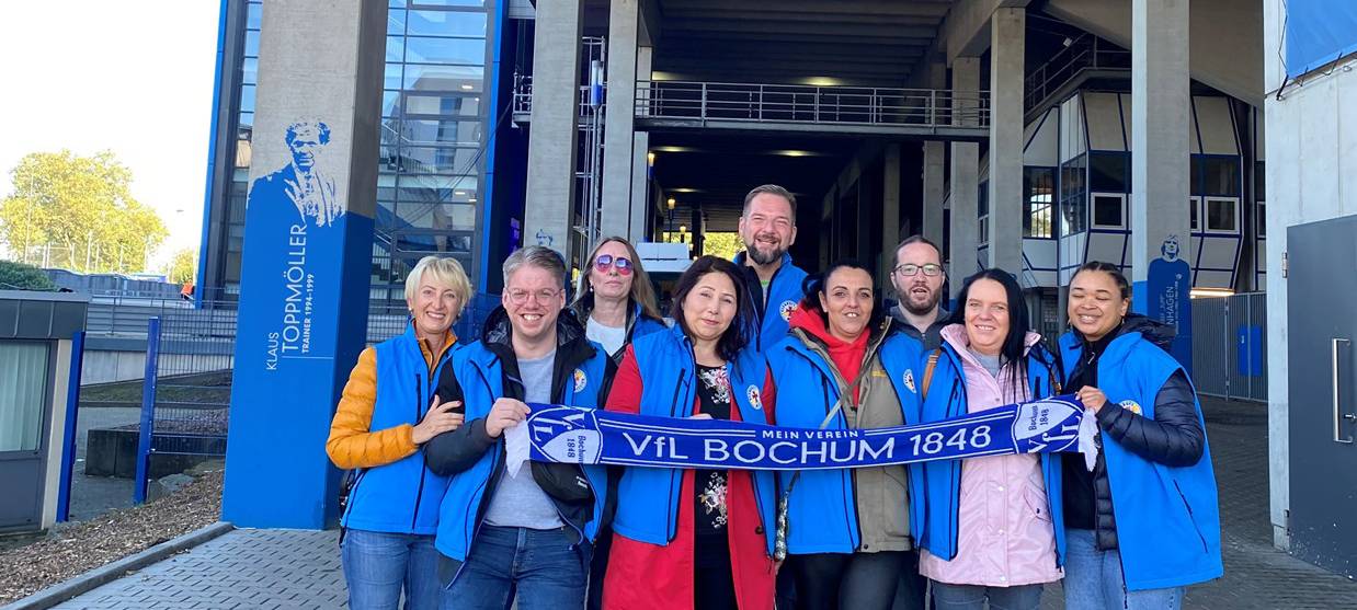 Spende durch Becherpfand für Bahnhofsmission Bochum