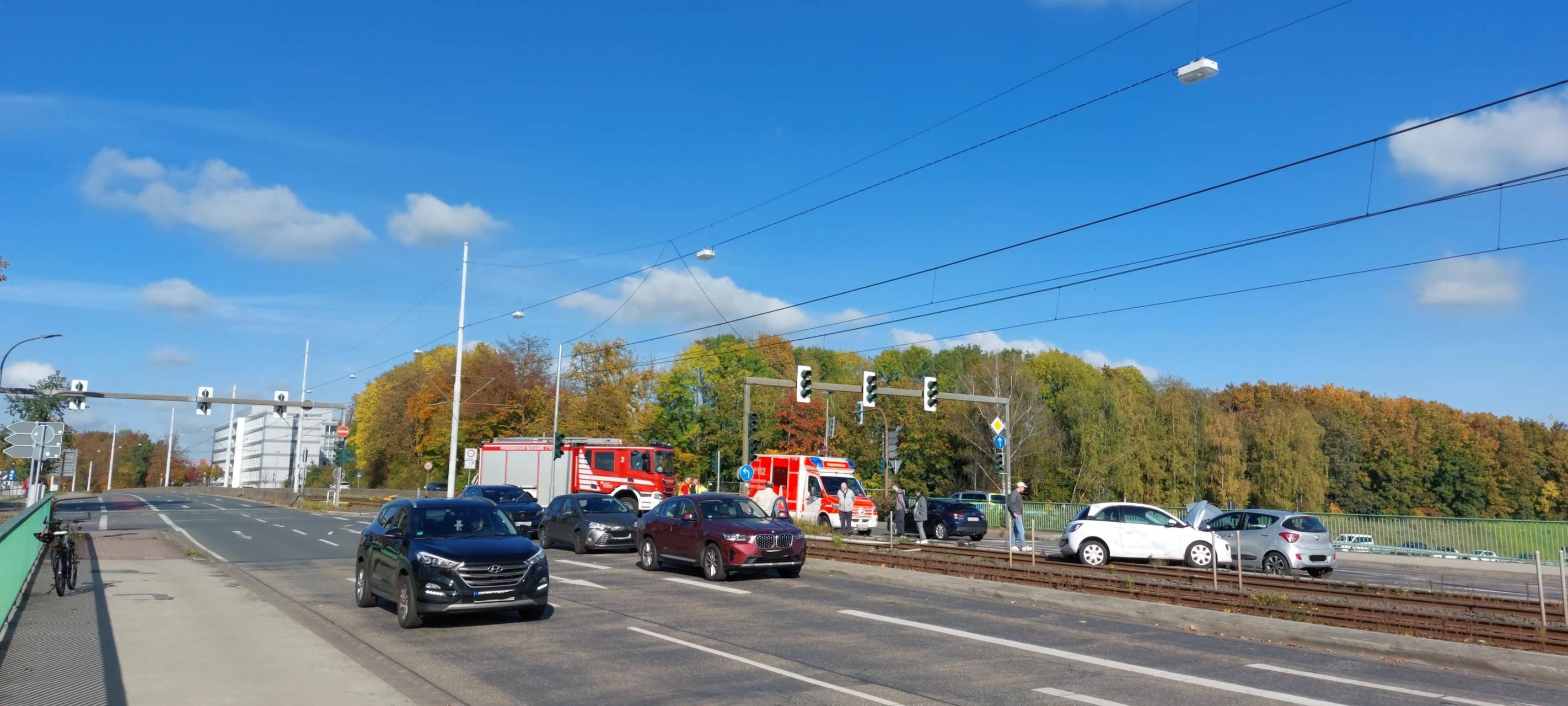 Unfall auf der Universitätsstraße in Bochum