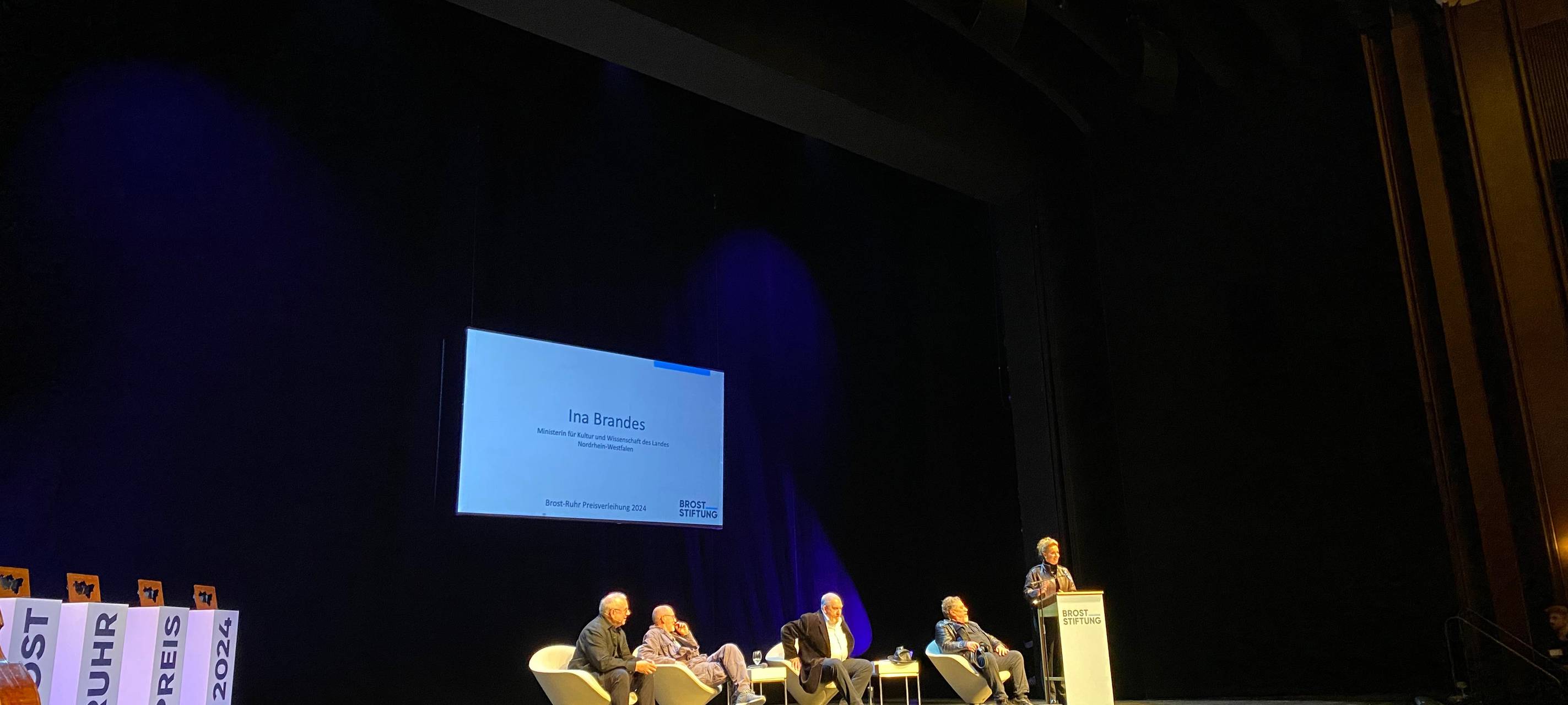 Verleihung des Brost-Ruhr Preis im Schauspielhaus Bochum