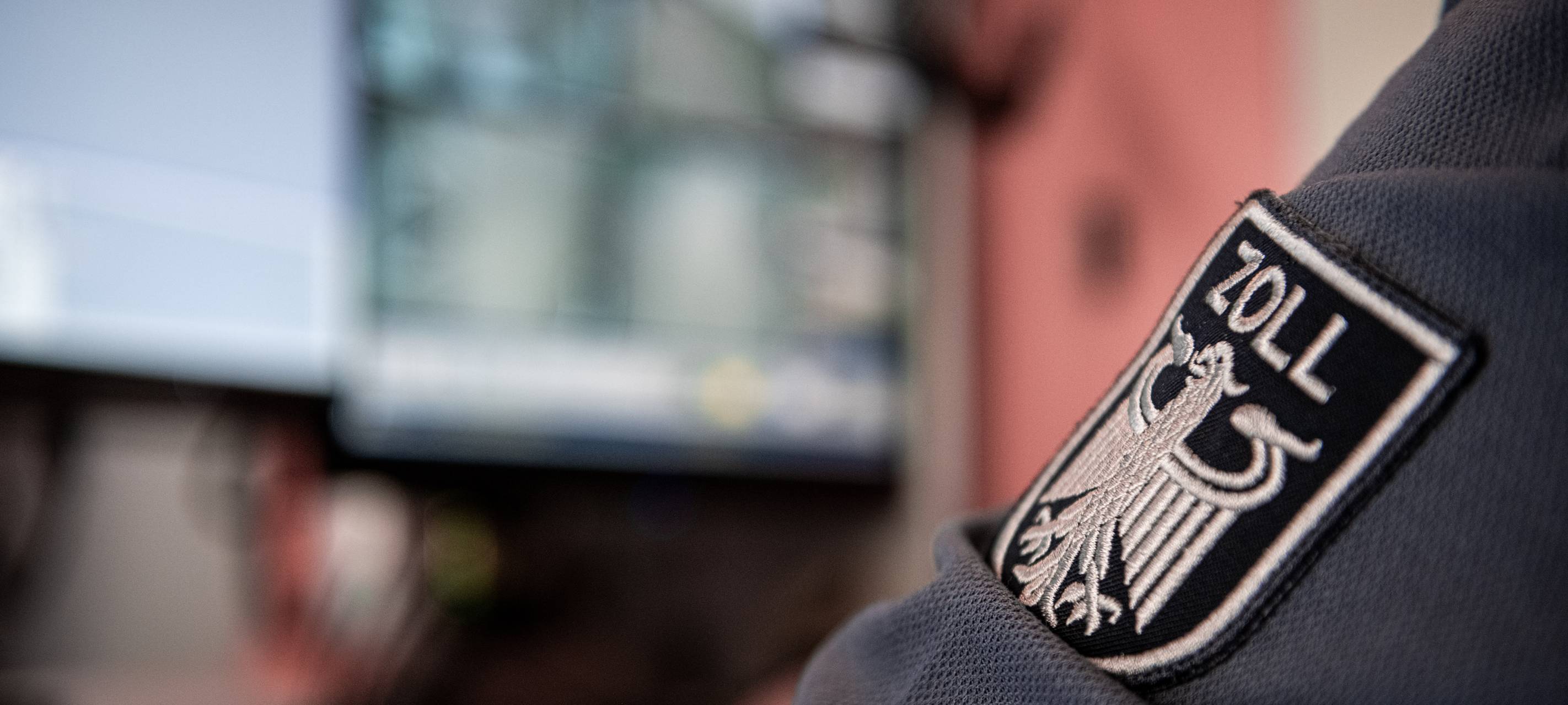 Zwei Festnahmen nach Zoll-Einsatz in Bochum-Wattenscheid