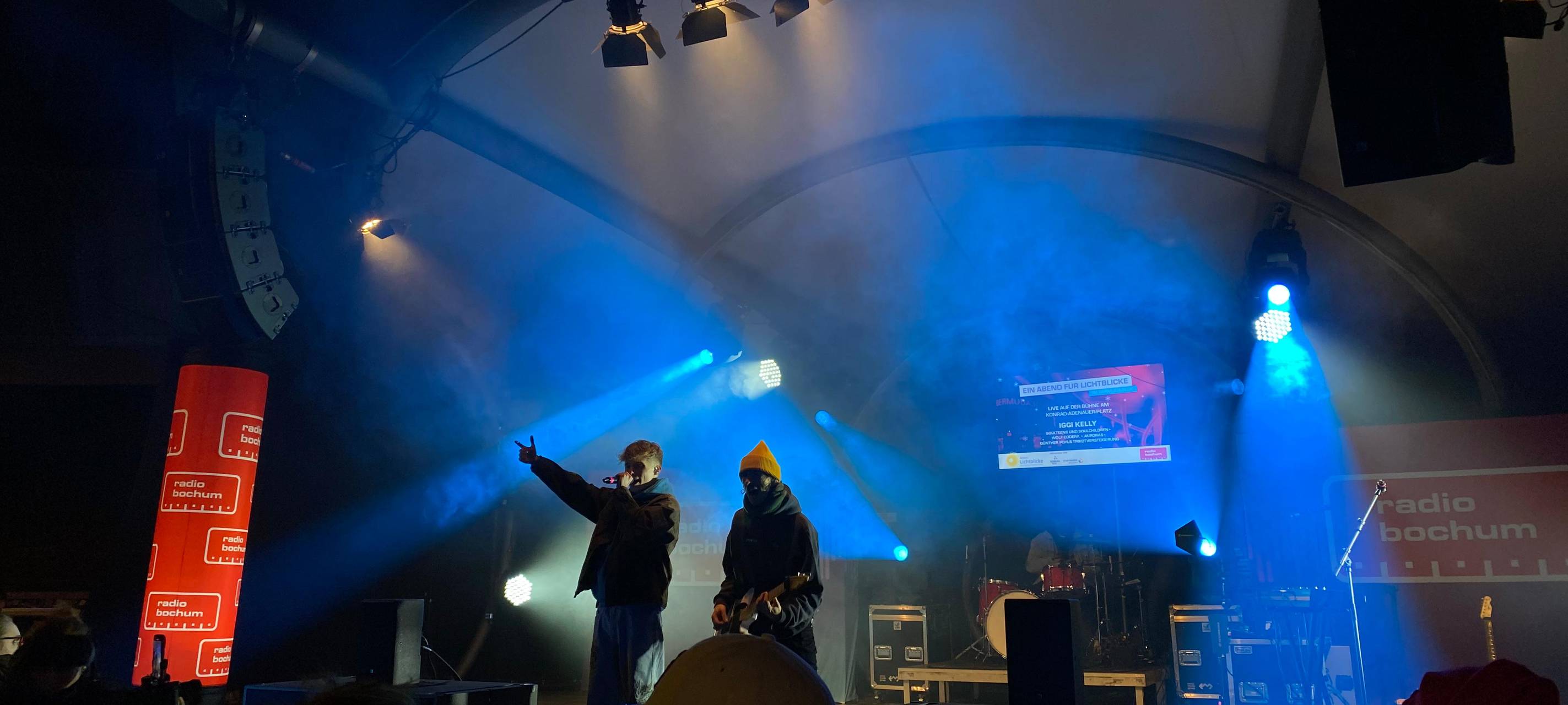 Ein Abend für Lichtblicke: Iggi Kelly im Bermuda3Eck und Trikot-Auktion im Three Sixty