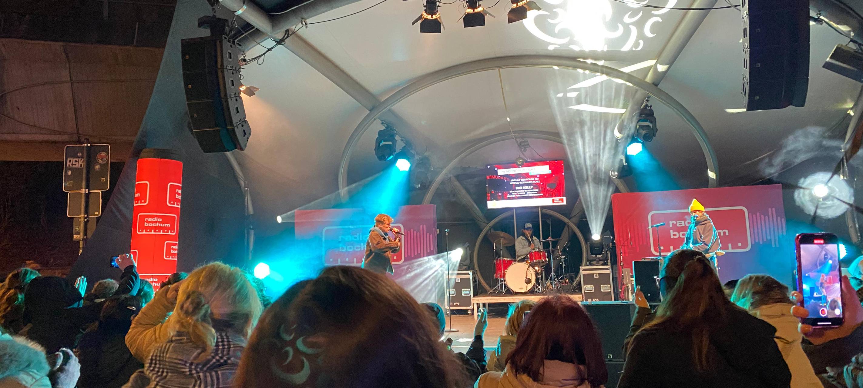 Ein Abend für Lichtblicke: Iggi Kelly im Bermuda3Eck und Trikot-Auktion im Three Sixty