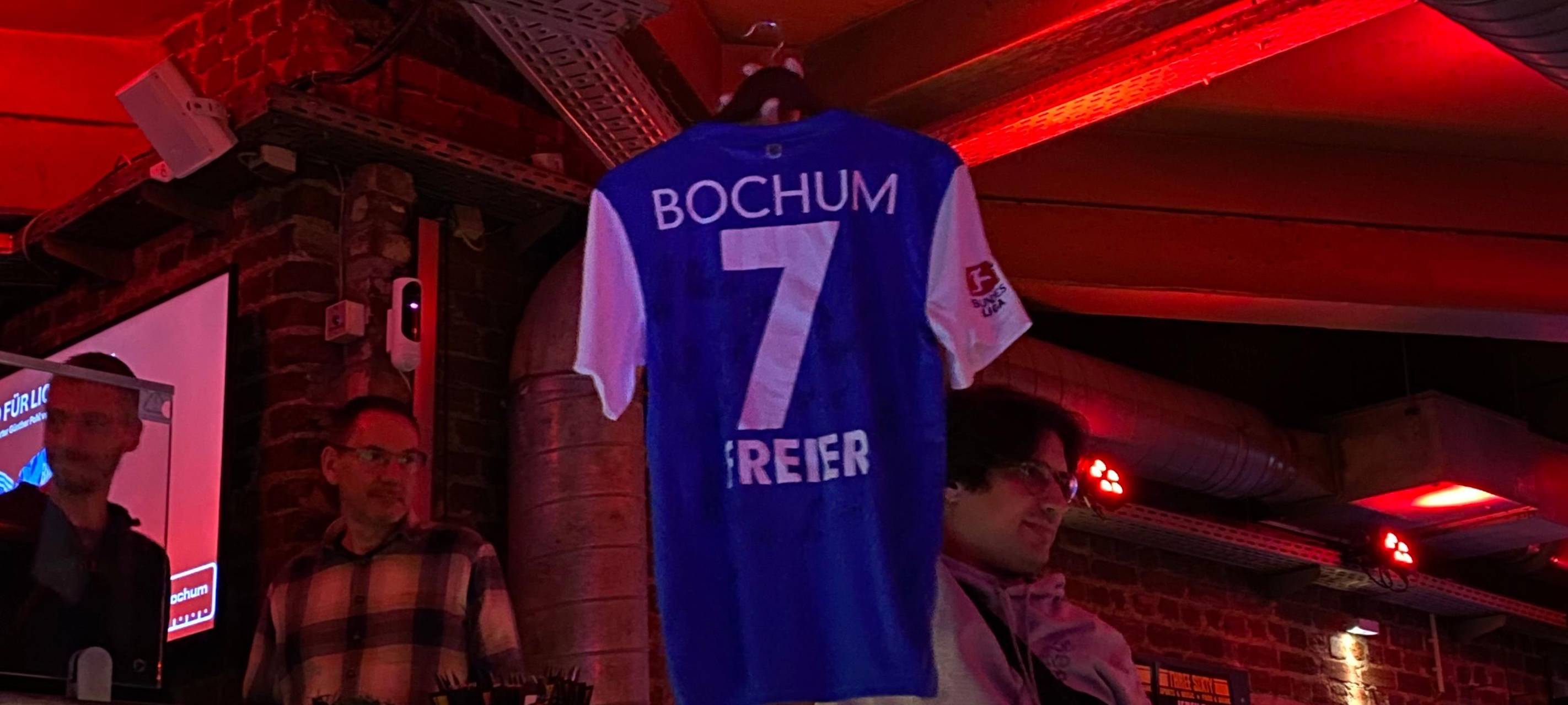 Über 7300 Euro für den guten Zweck: Unsere Lichtblicke-Trikotauktion