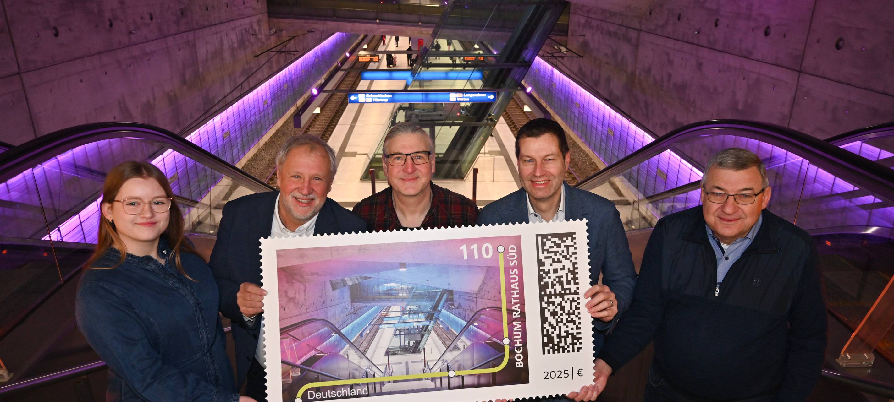 "Rathaus-Süd": Neue Sonderbriefmarke mit Bochum-Motiv