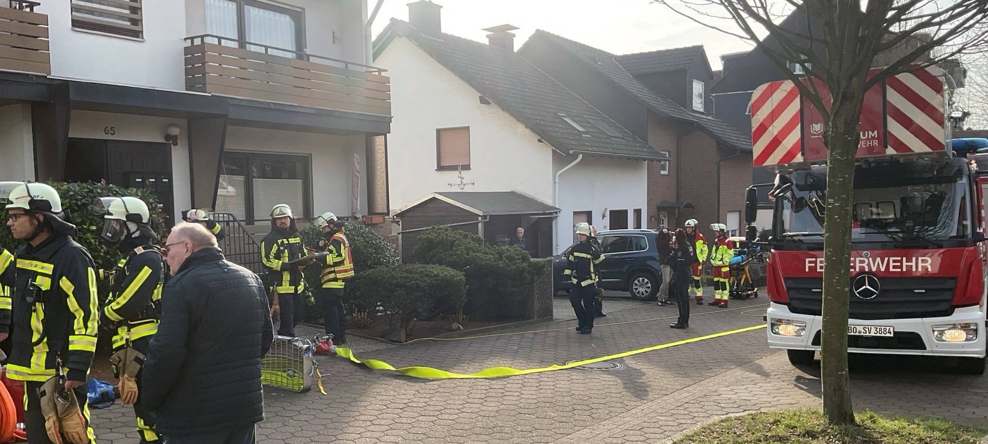 Bochum: 2 Hunde aus verrauchter Wohnung in Harpen gerettet