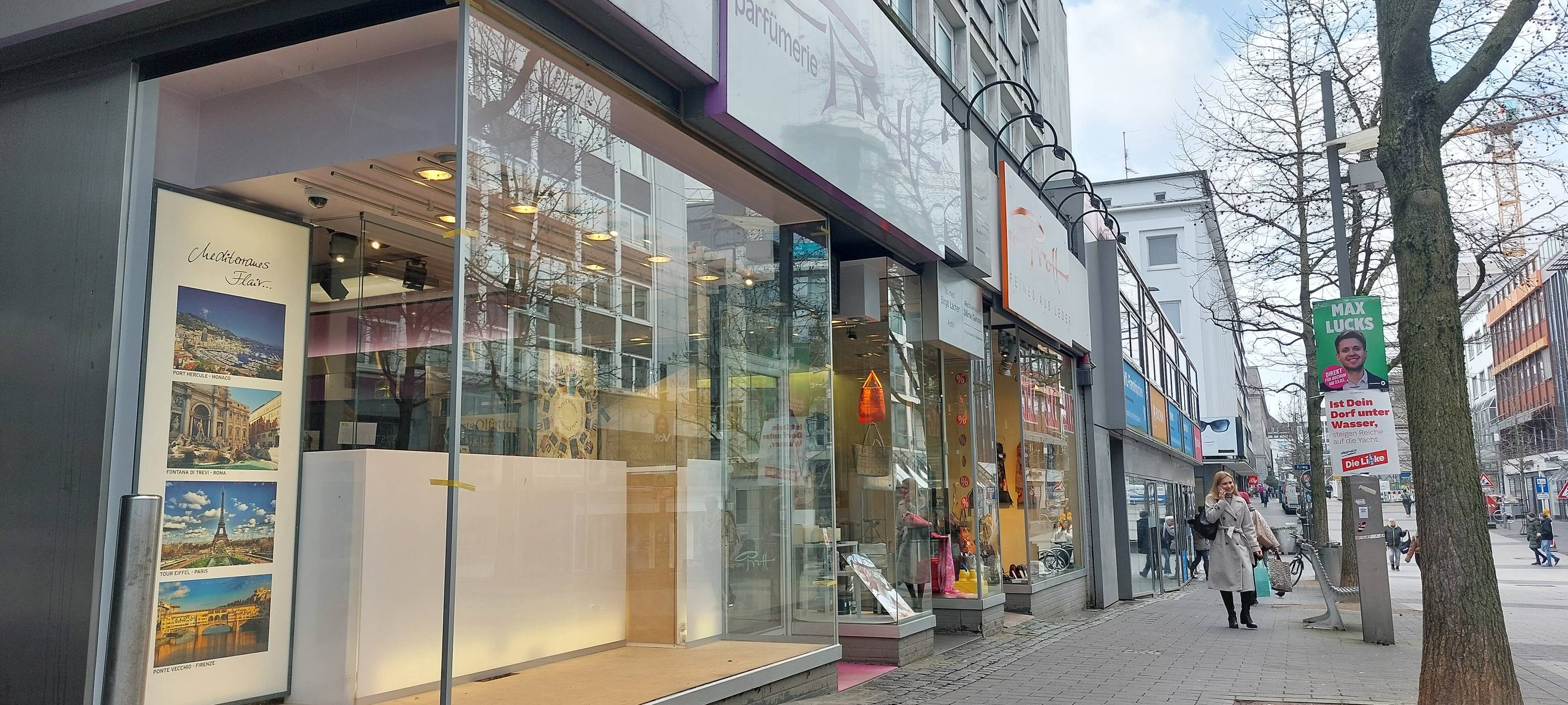 Einbruch in Parfümerie: Polizei Bochum sucht Zeugen