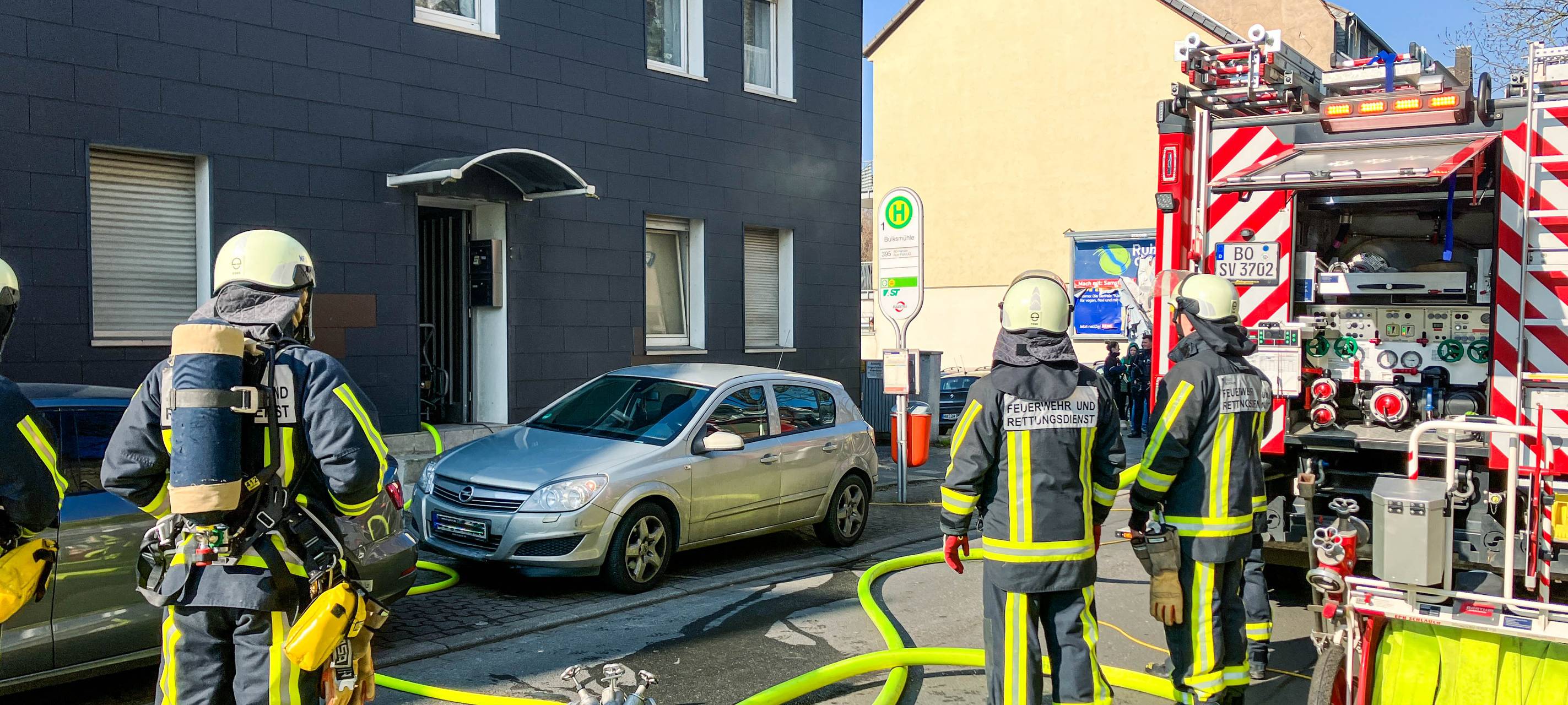 Bochum: Feuerwehr löscht Küchenbrand in Hofstede