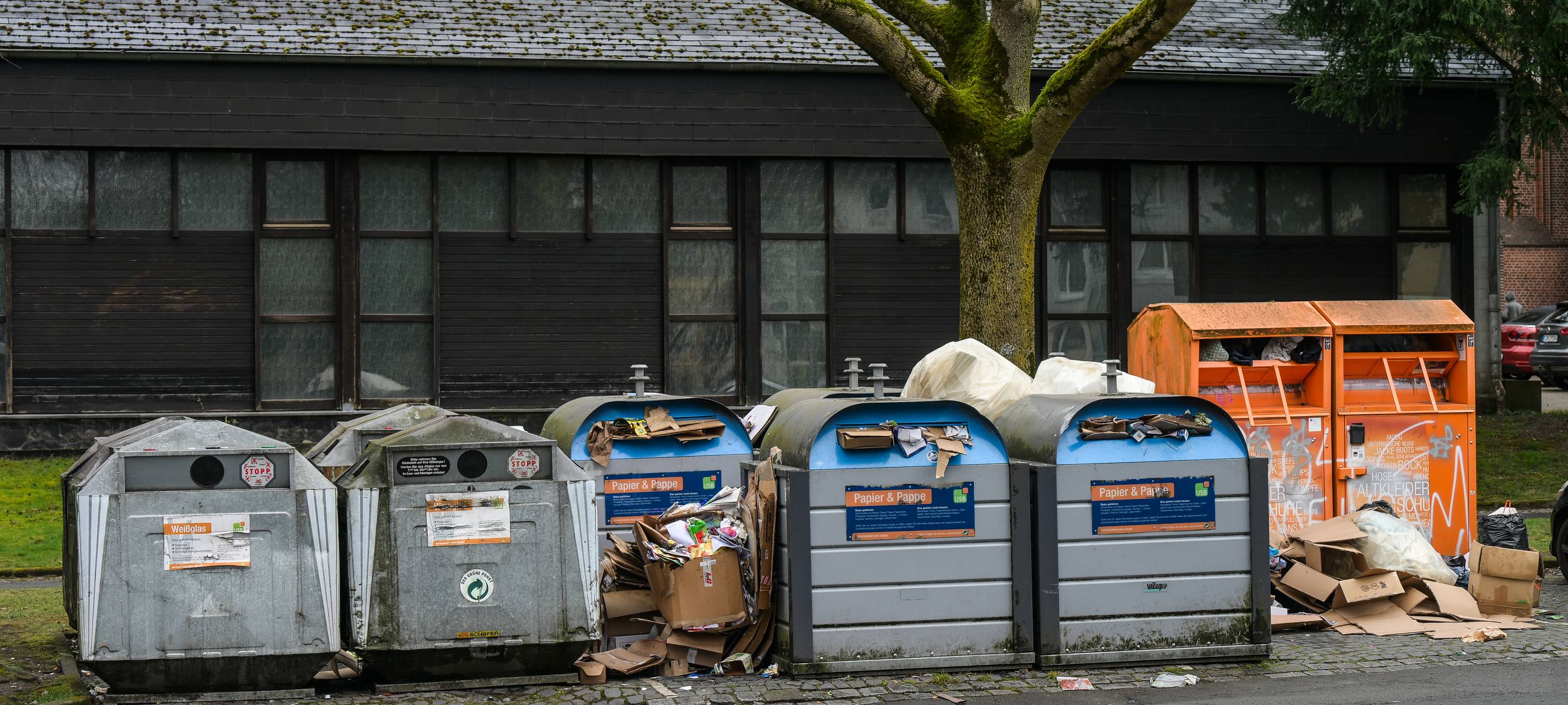 Umweltservice Bochum streikt - der Müll sammelt sich