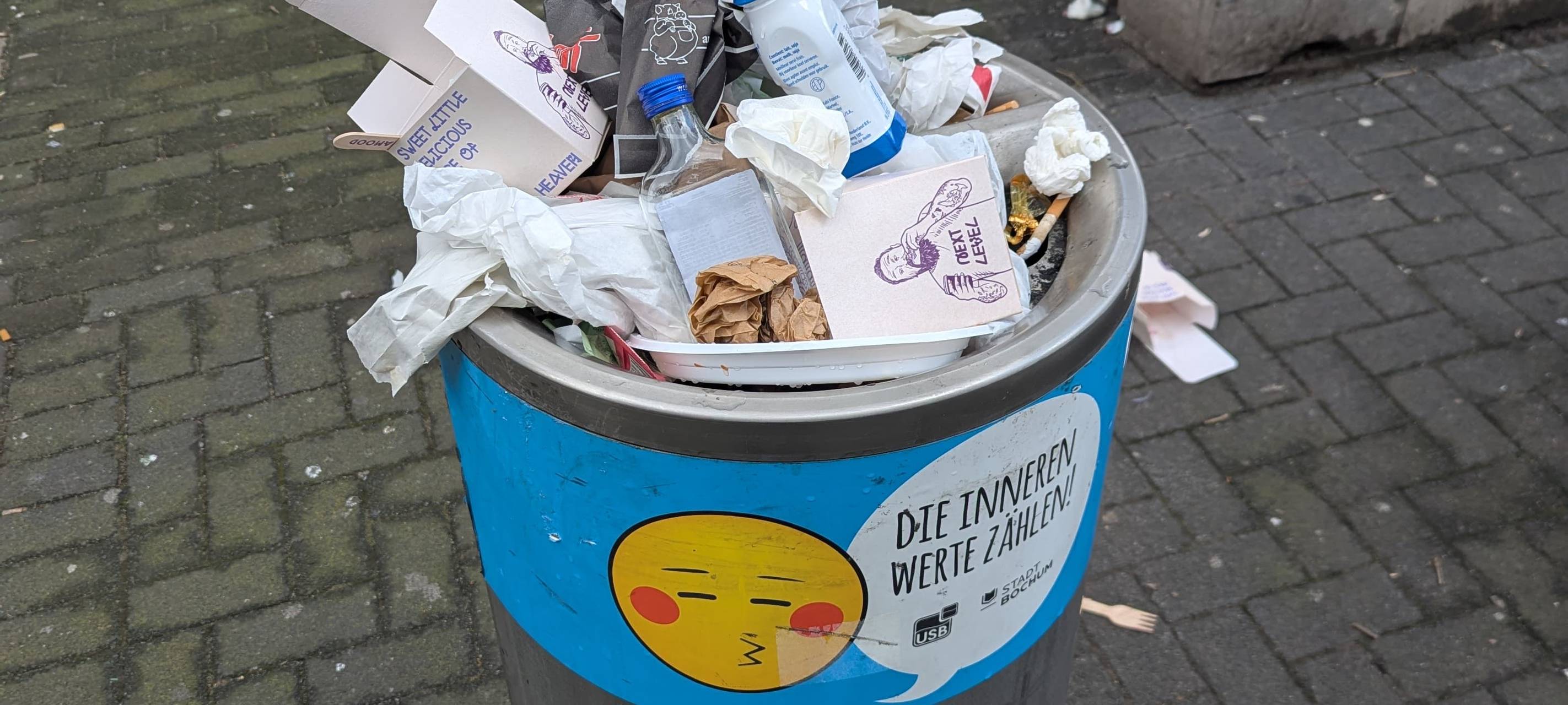 Umweltservice Bochum streikt - der Müll sammelt sich