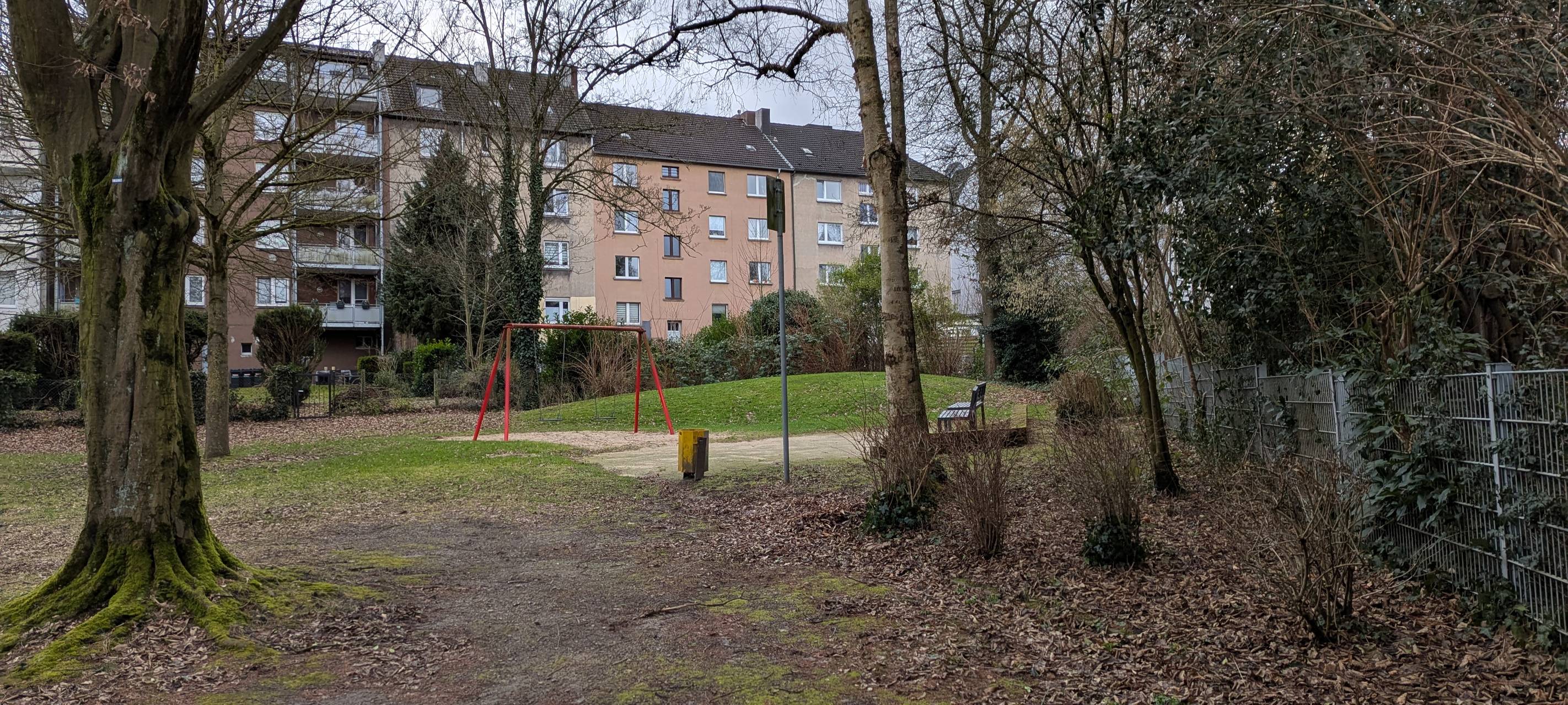 Umgestaltung von Spielplatz in Bochum