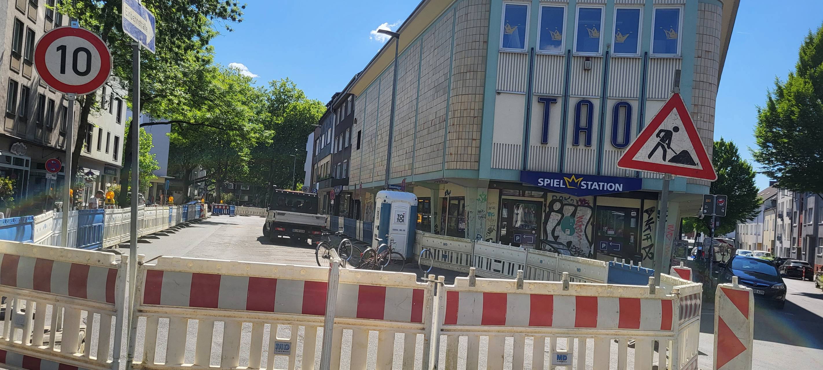 Kurzfristige Baustelle: Kanalarbeiten an der Alten Hattinger Straße