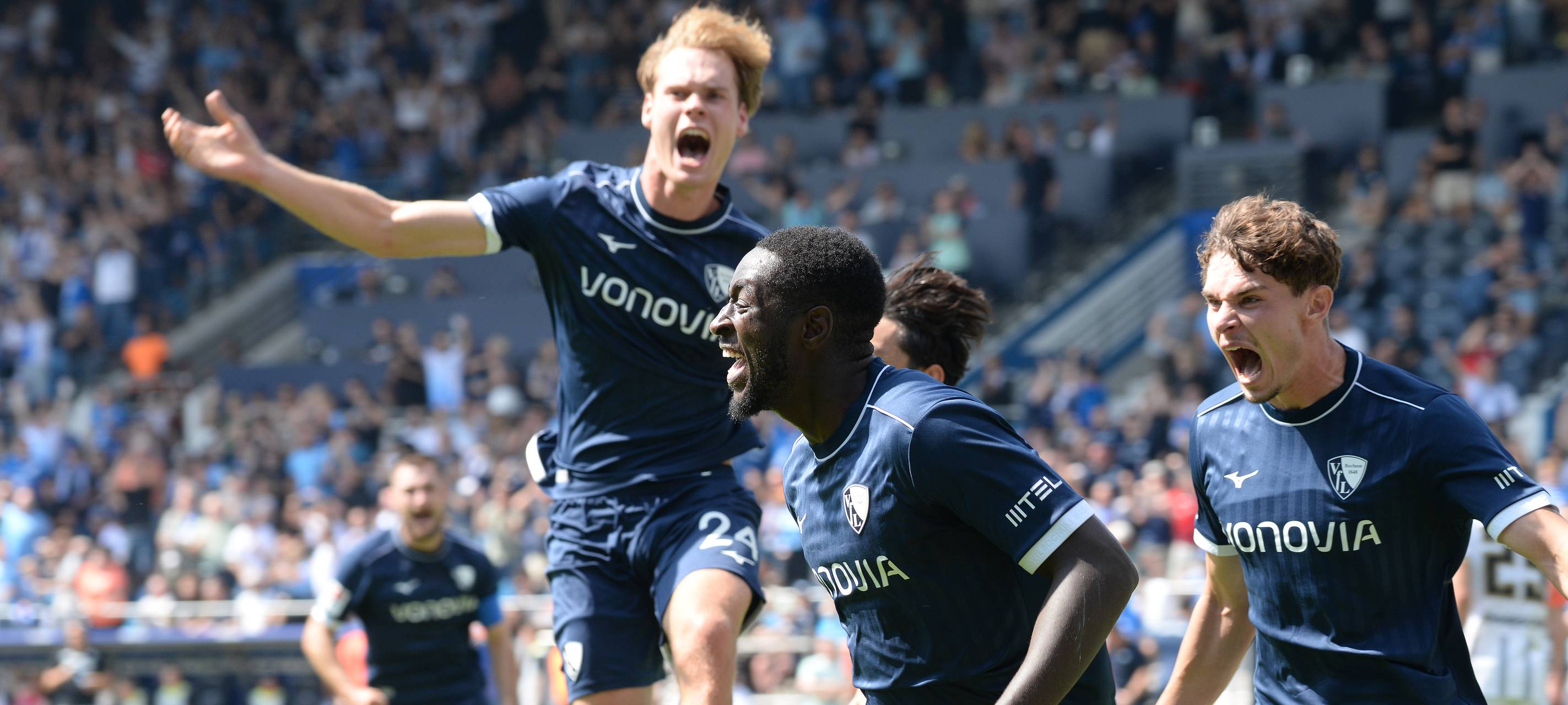 VfL Bochum holt ersten Saisonsieg gegen Elversberg