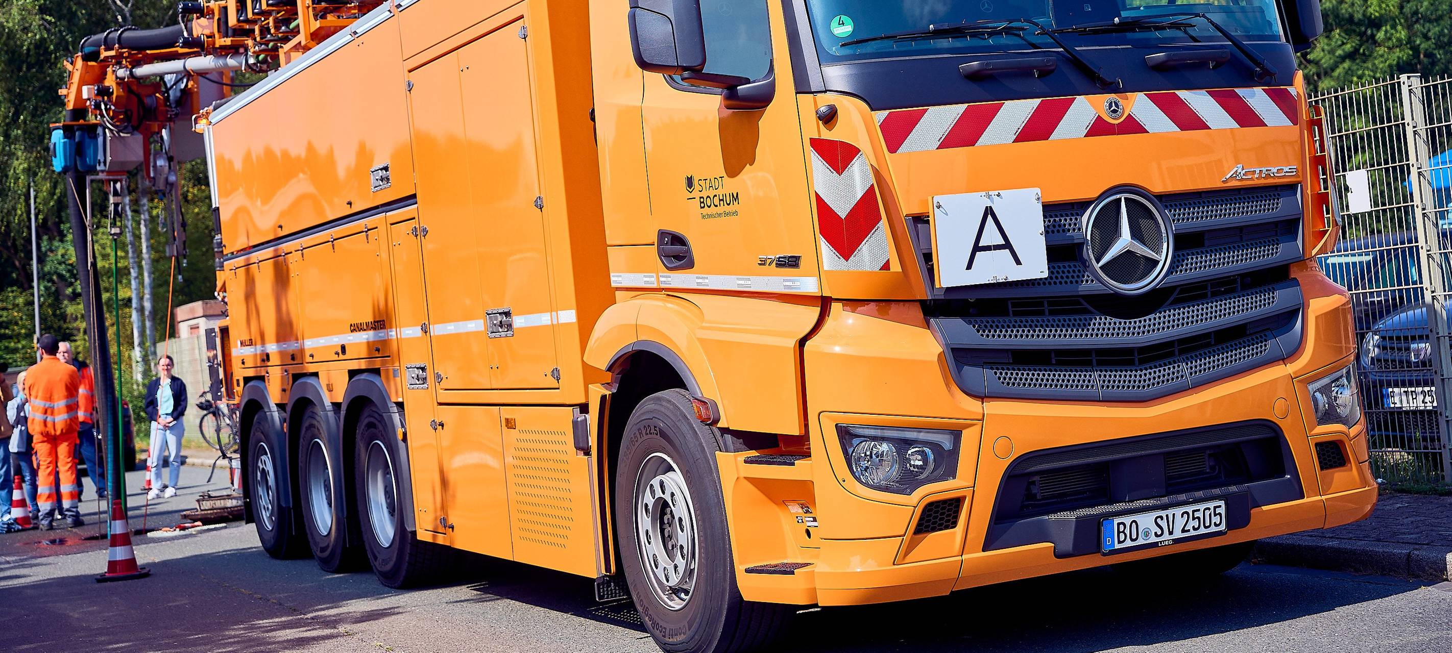 Bochum setzt neues Spezialfahrzeug für Kanalreinigung ein