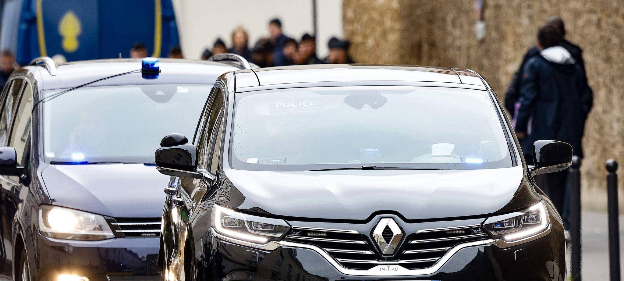 Frankreichs Ex-Präsident Sarkozy kommt unter Auflagen frei