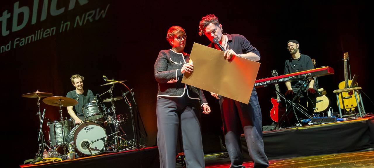 Lichtblicke Weihnachtskonzert: Über 165.000 Euro für den guten Zweck! - Michael Patrick Kelly hautnah