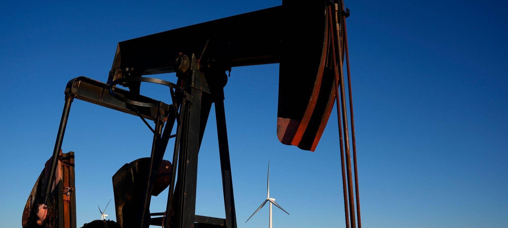 Das Verbrennen von Öl befeuert die Erderhitzung