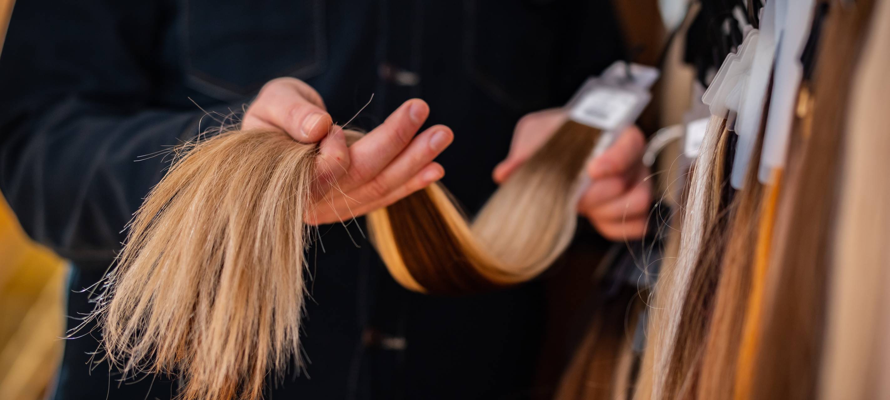 Weltkrebstag: Wie ein Bochumer Zweithaarstudio Krebspatient:innen neues Selbstvertrauen gibt