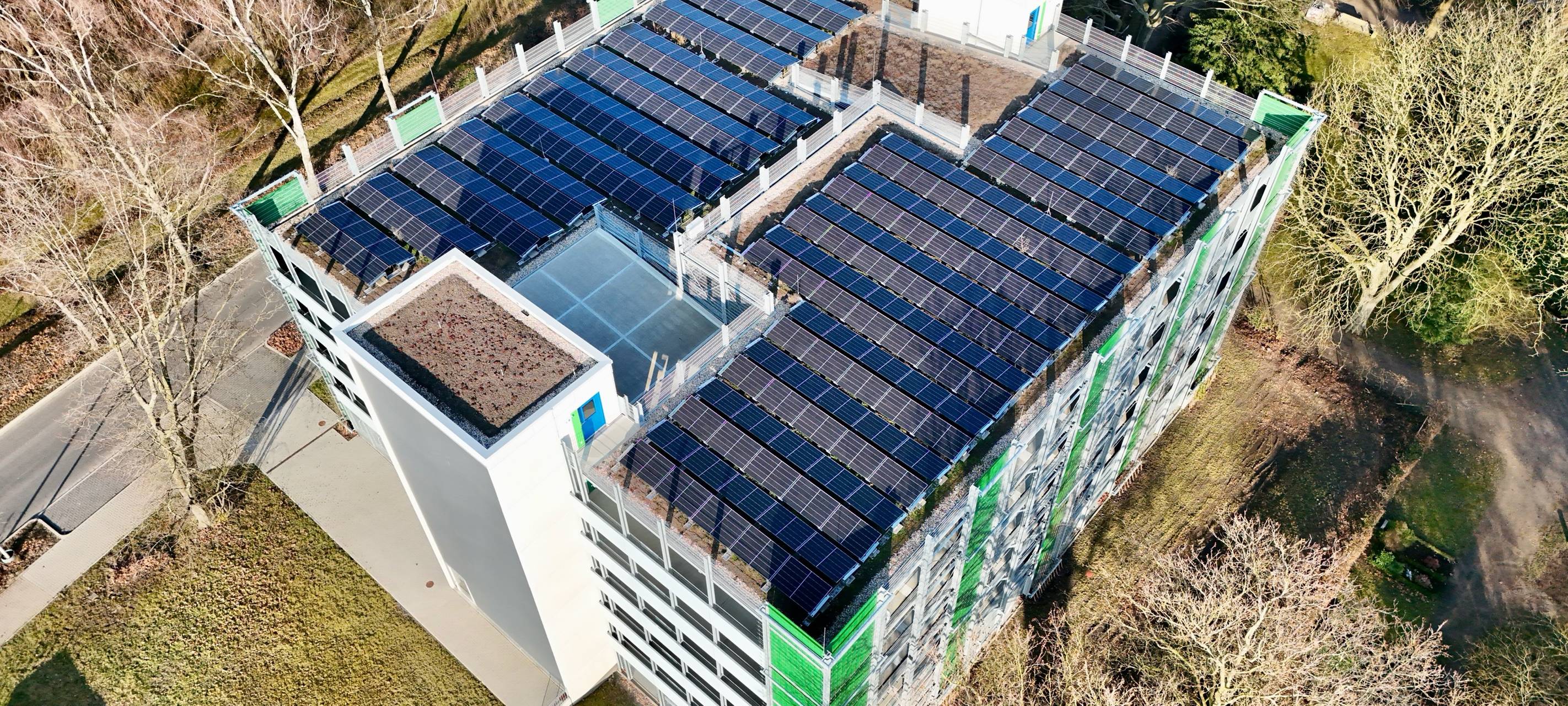Neue Solaranlage auf Quartiersgarage Ostpark in Bochum