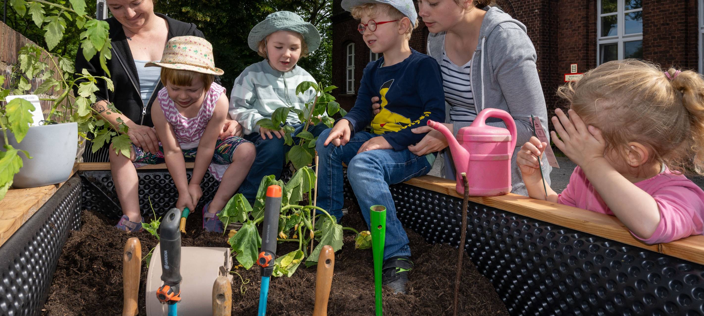 Stadt Bochum verschenkt Hochbeete