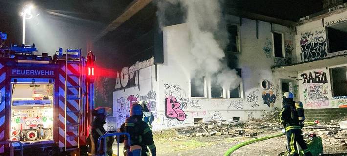 Brand in einem leerstehenden Gebäude