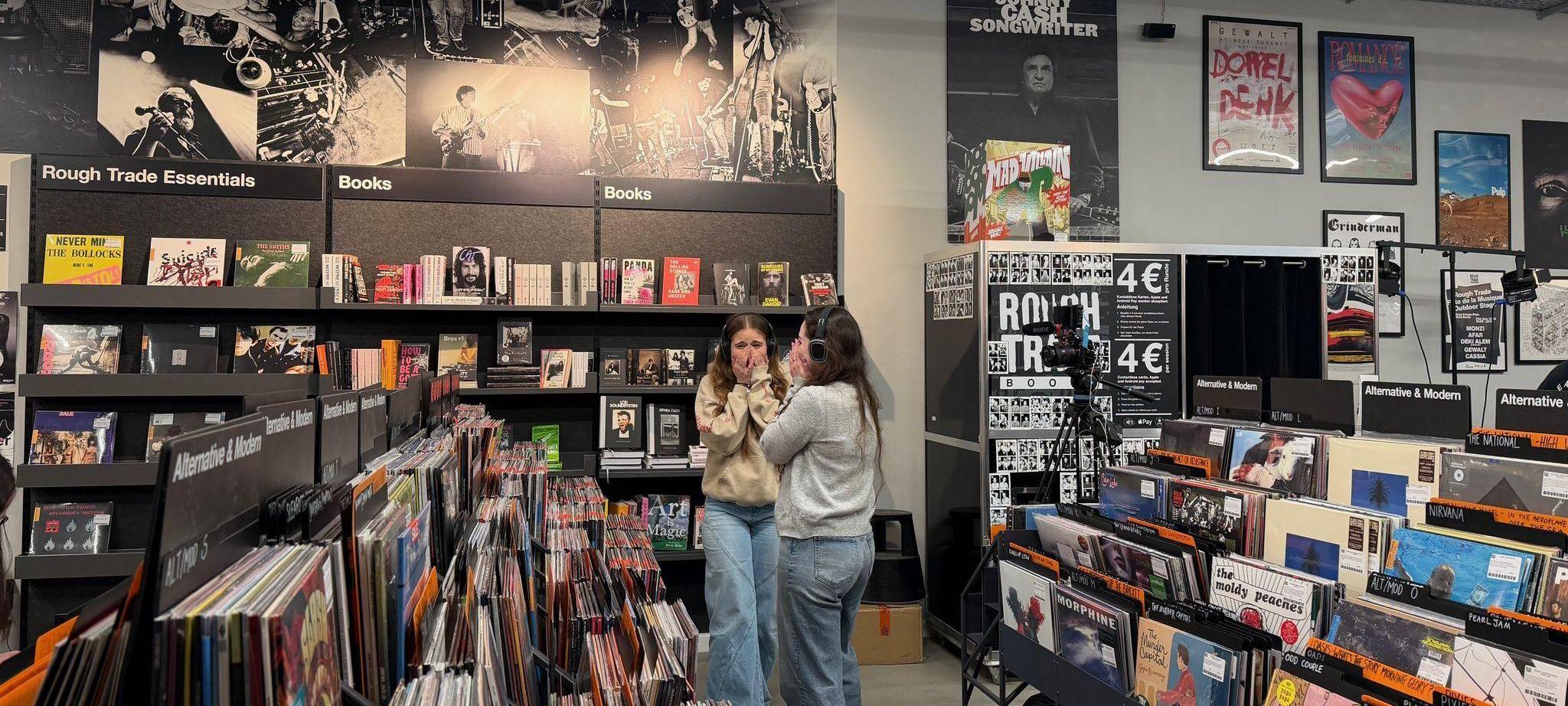 Fans hören neue Single von Harry Styles