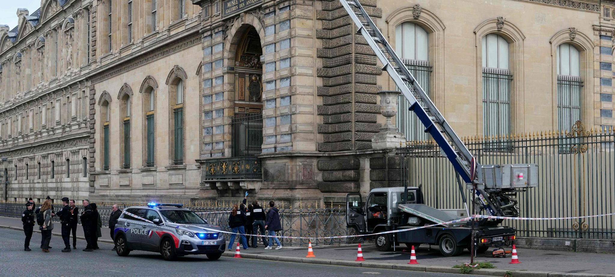 Spektakulärer Kunstraub im Louvre: Film und Doku geplant