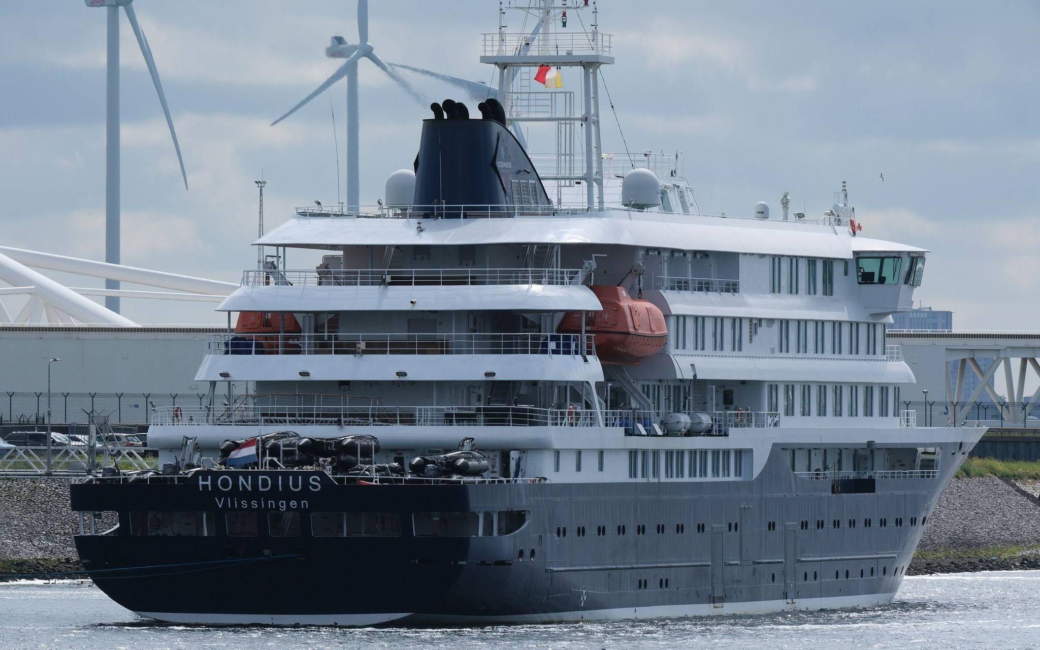 Ankunft des Kreuzfahrtschiffs «Hondius» im Hafen von Rotterdam