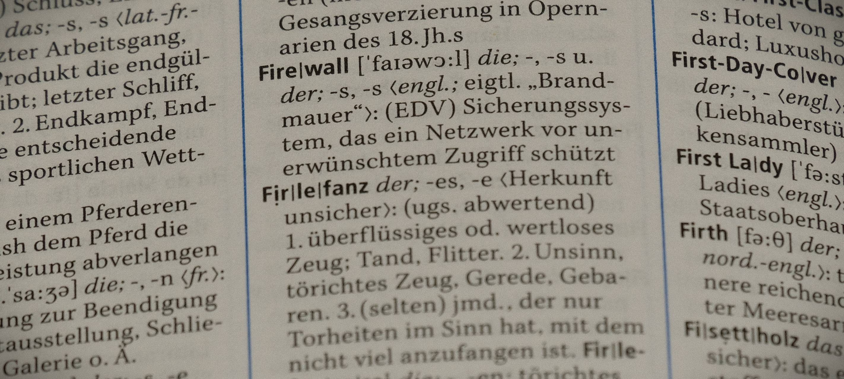 Firlefanz, Kokolores und Schabernack: Woher kommen diese alten Wörter eigentlich?
